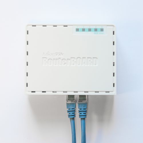 Mikrotik Hex RB750GR3 Plastic Body Gigabit Ethernet Router